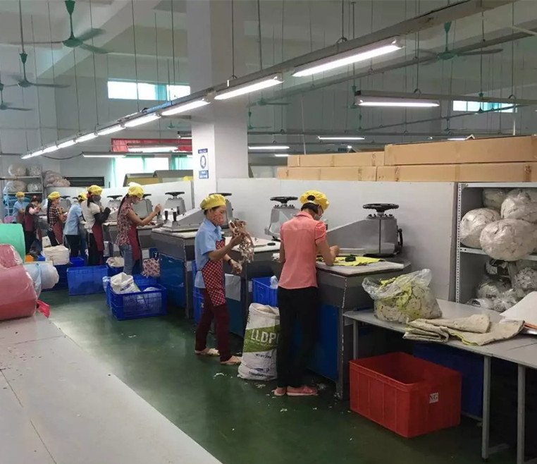 液壓擺臂式裁斷機(jī)